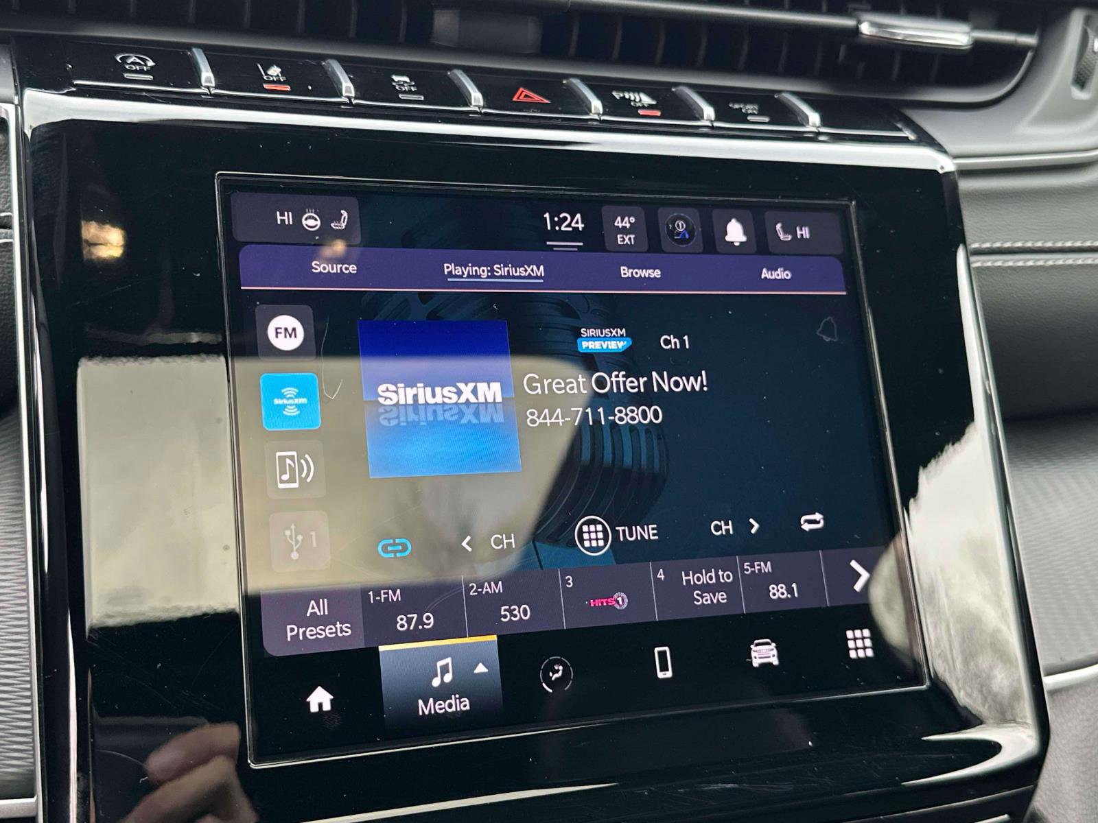 Used 2024 Jeep Grand Cherokee L Altitude image 26