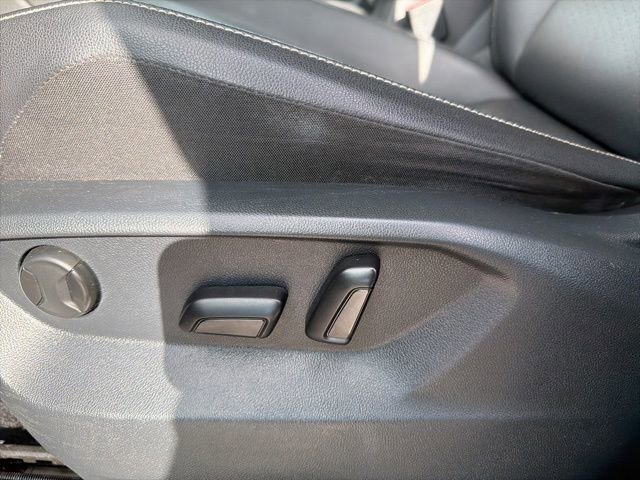 Used 2021 Volkswagen Tiguan SE w/ Panoramic Sunroof Package image 24