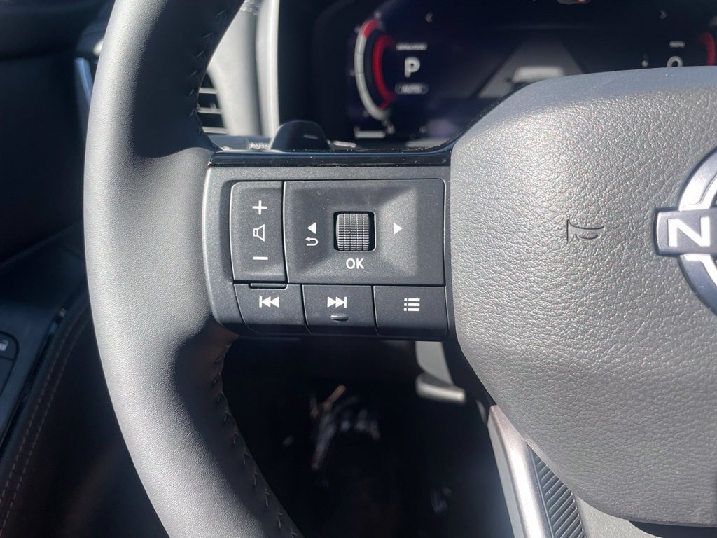 New 2026 Nissan Rogue Platinum AWD/4WD image 10