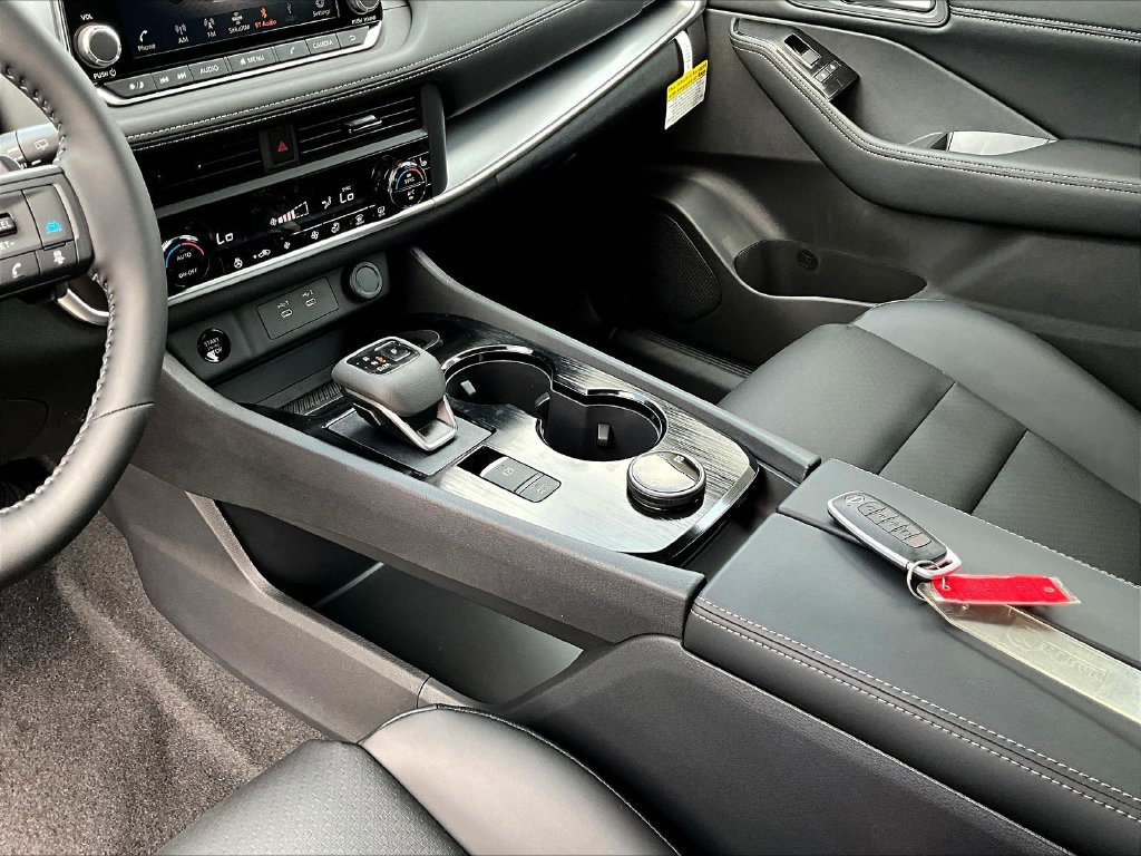 New 2026 Nissan Rogue Dark Armor AWD/4WD image 25