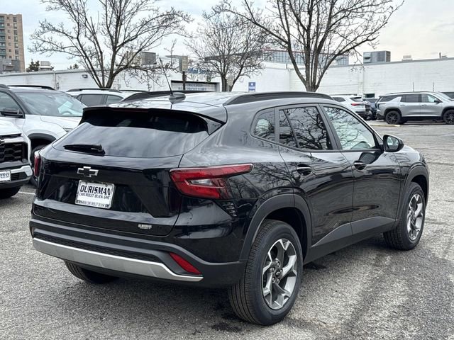 New 2026 Chevrolet Trax LT w/ Driver Confidence Package image 2