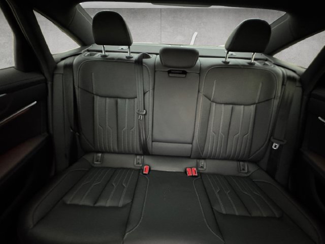 Used 2025 Audi S6 Premium Plus w/ Premium Plus Package AWD/4WD image 21