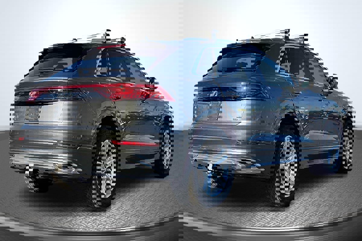 Used 2019 Audi Q8 Premium image 13