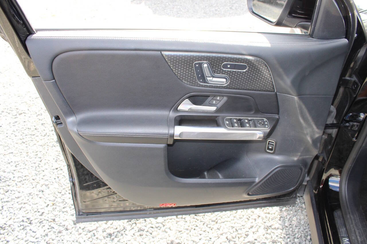 Used 2024 Mercedes-Benz GLB 250 image 19