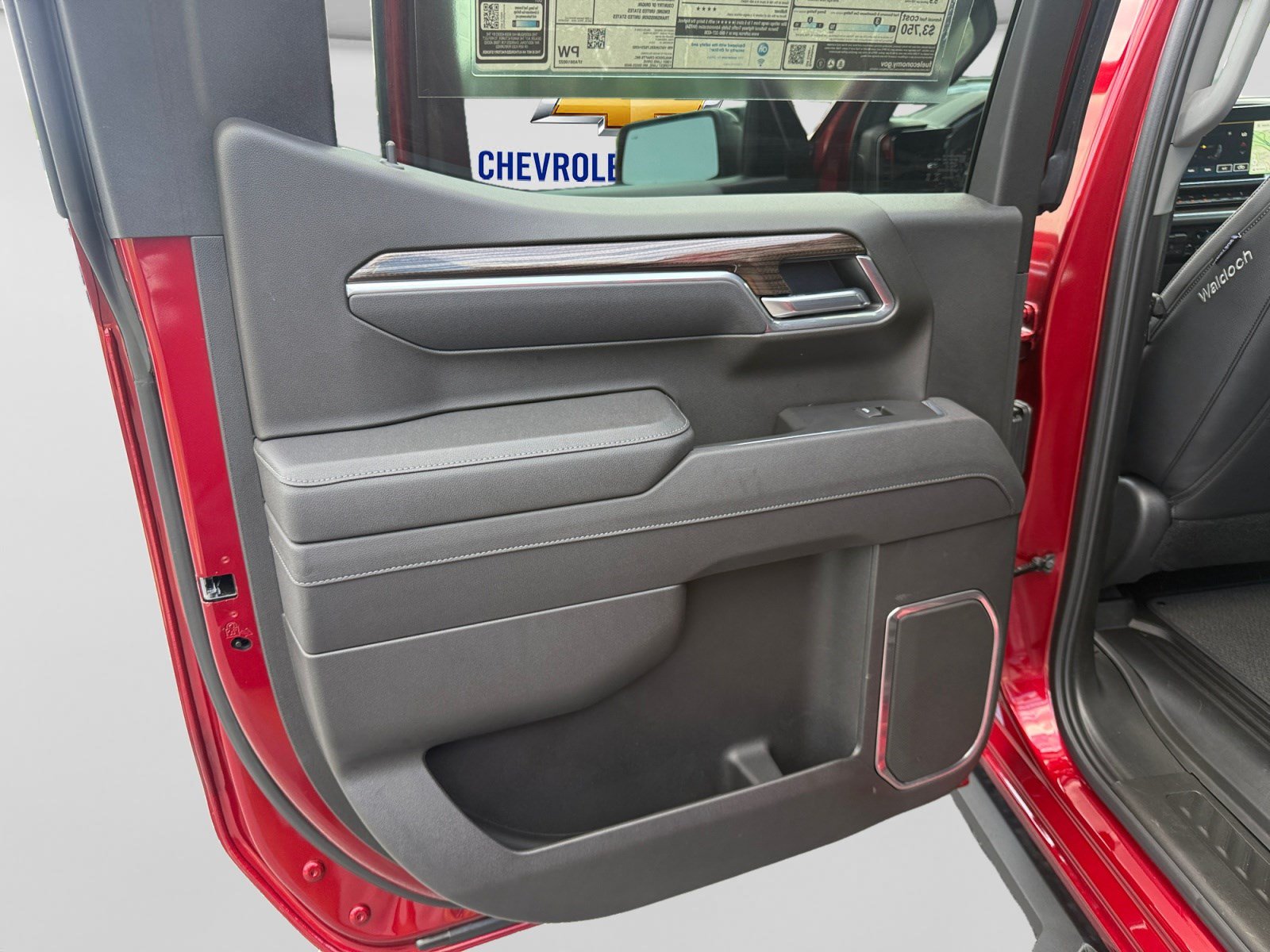 Used 2025 Chevrolet Silverado 1500 RST w/ Convenience Package II AWD/4WD image 20