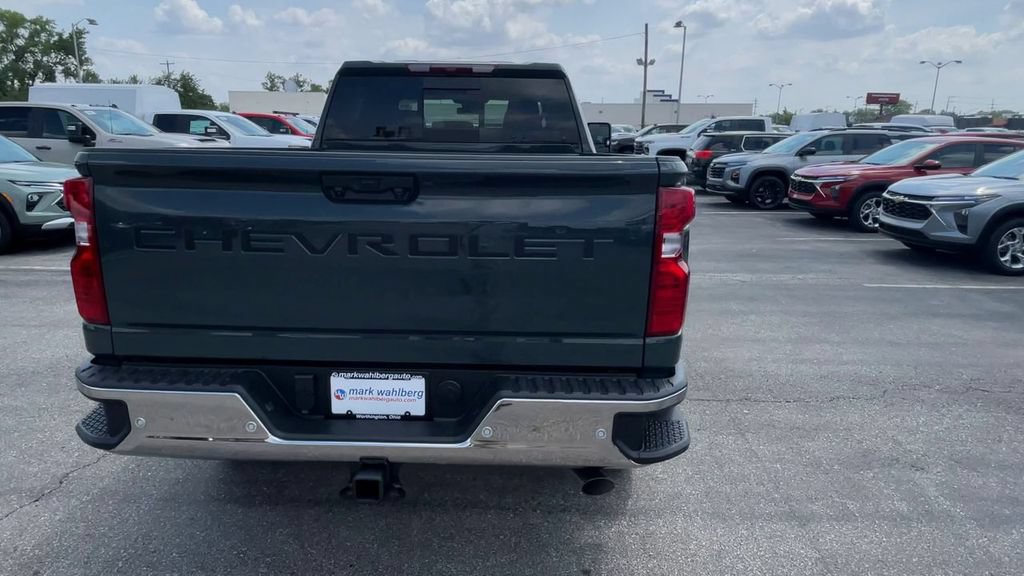 New 2026 Chevrolet Silverado 2500 LT w/ All Star Edition AWD/4WD image 9