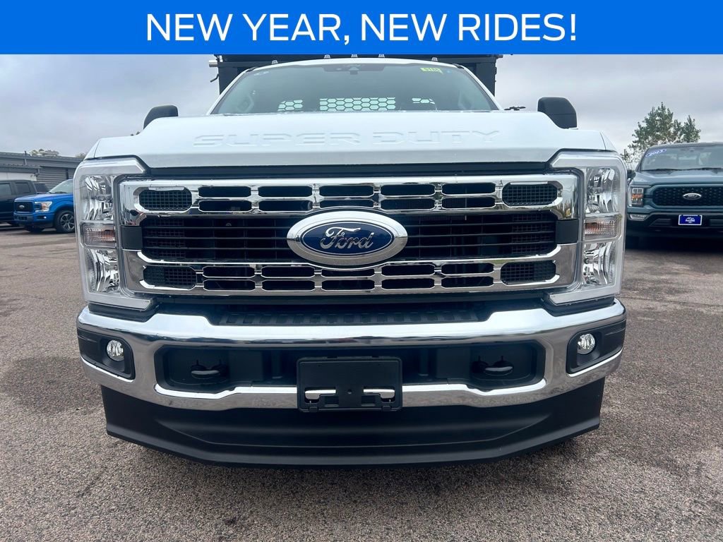 New 2025 Ford F350 XL w/ XL Chrome Package image 9