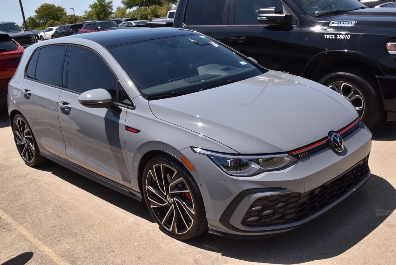 Used 2024 Volkswagen GTI Autobahn FWD image 4