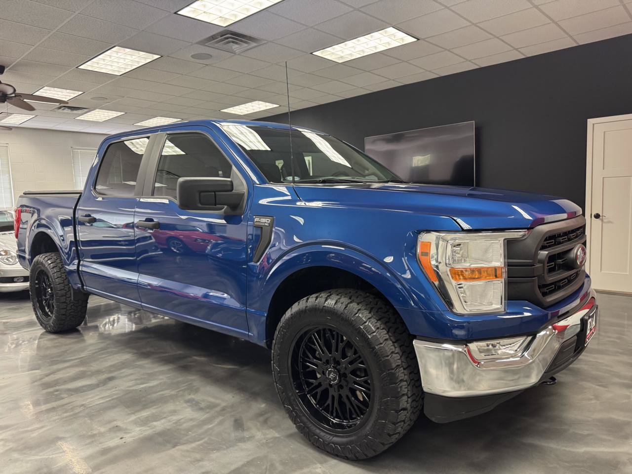 Used 2022 Ford F150 XL w/ Equipment Group 101A High AWD/4WD image 6