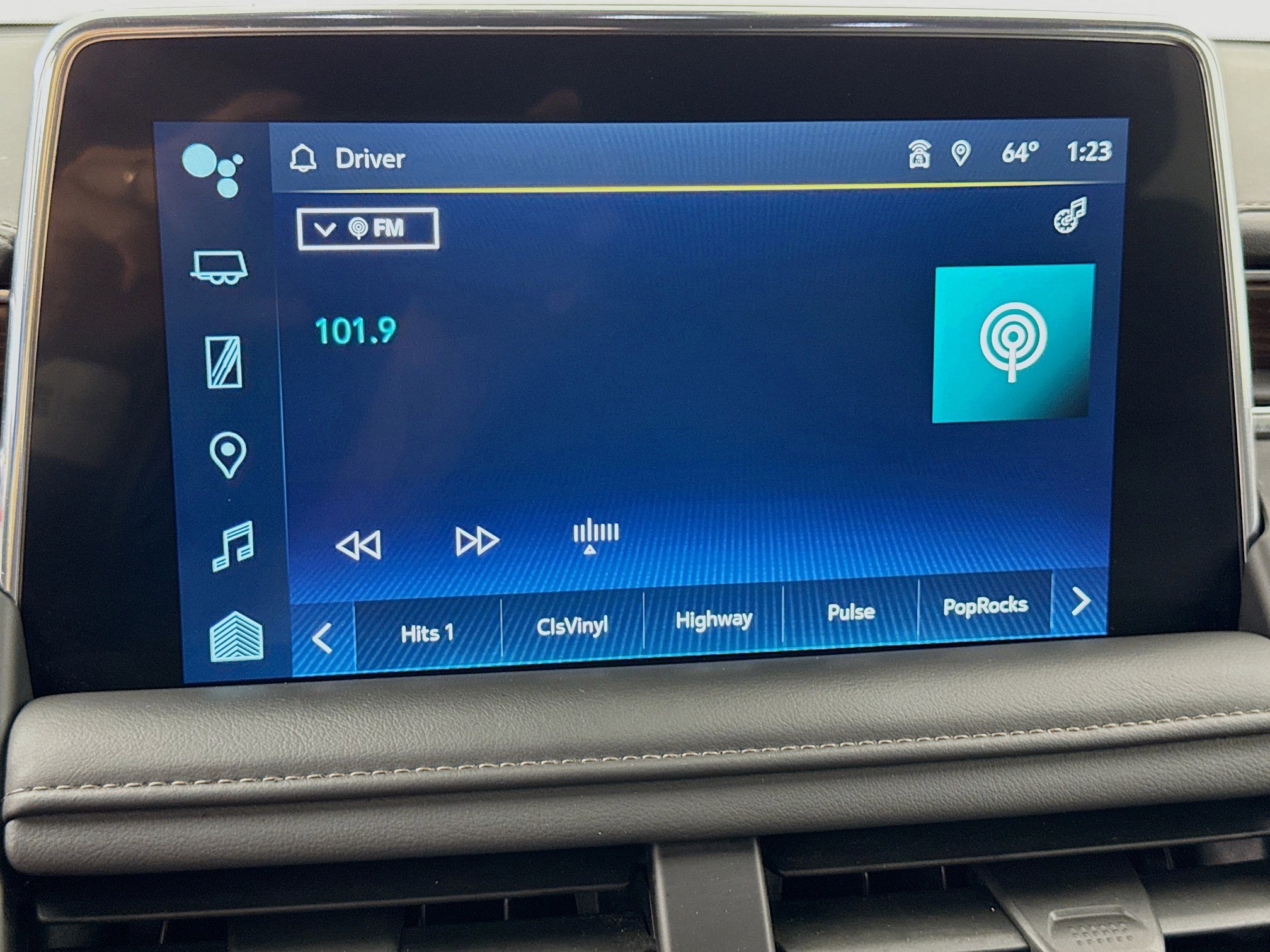 Used 2023 Chevrolet Tahoe High Country image 15