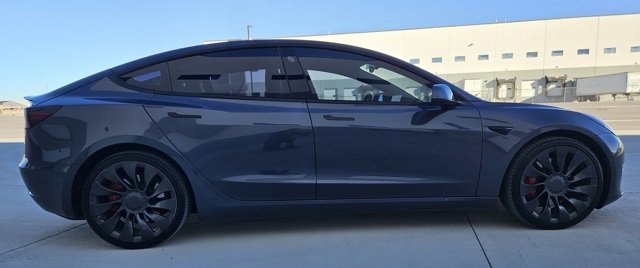 Used 2022 Tesla Model 3 Performance image 6