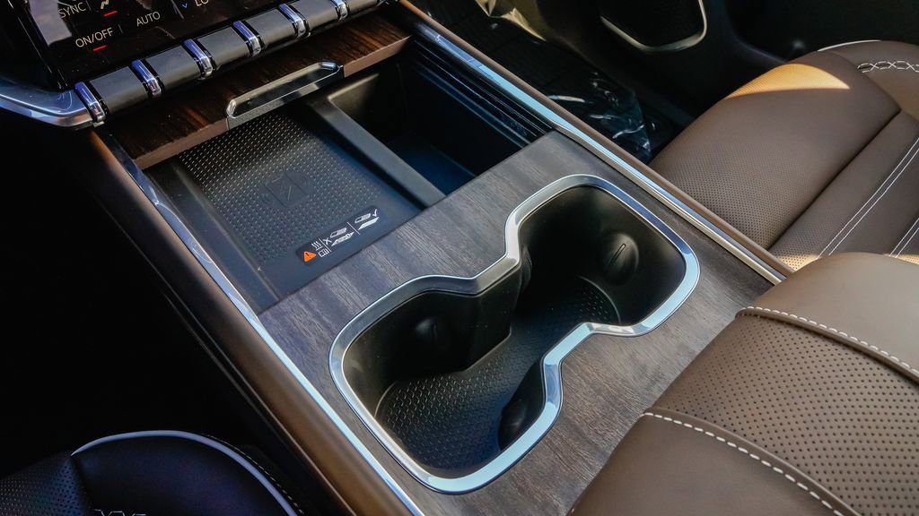 New 2026 GMC Acadia Denali Ultimate image 16