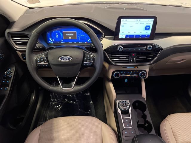 Used 2022 Ford Escape SEL w/ Technology Package image 19