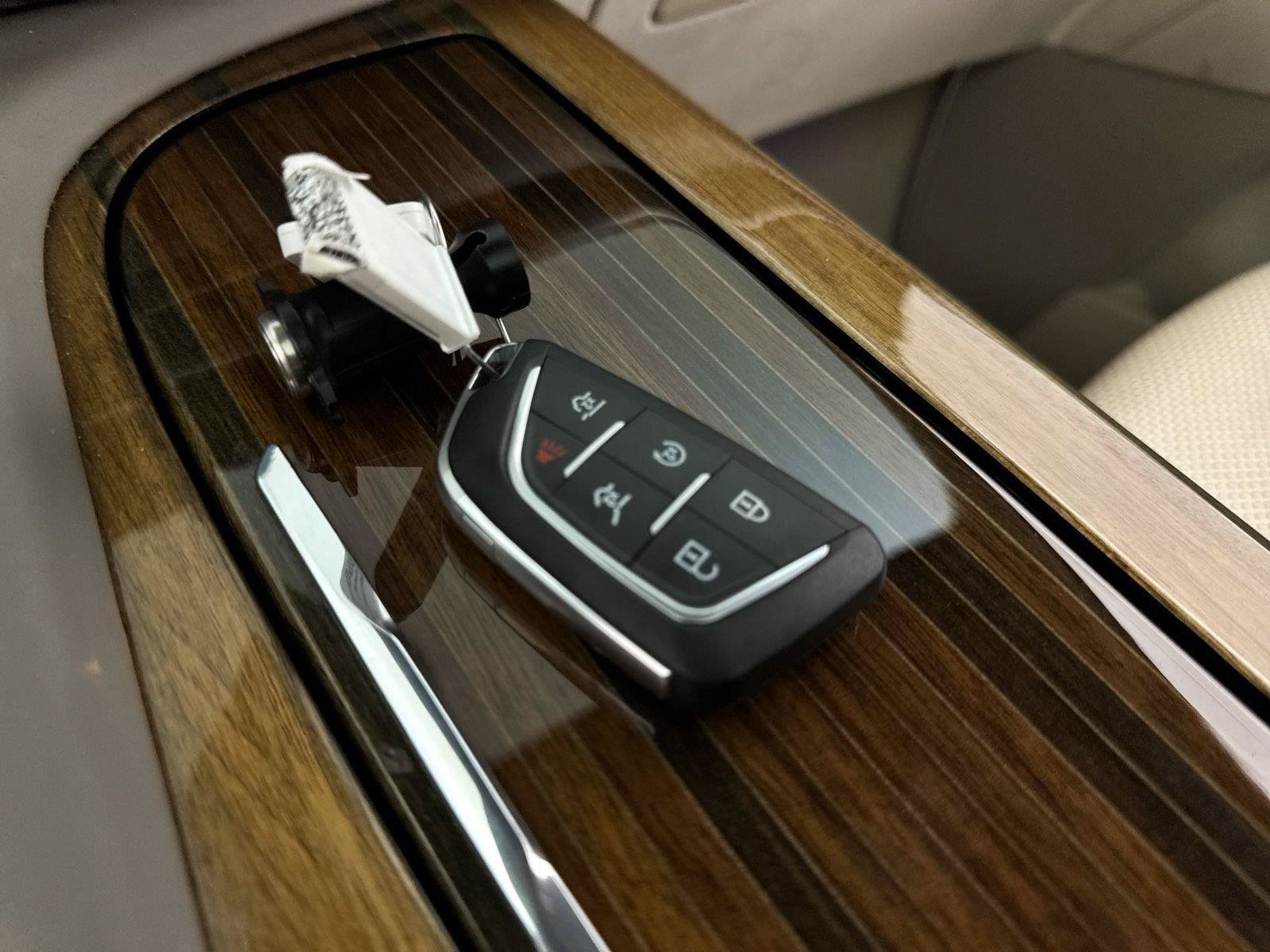 Used 2022 Cadillac Escalade Sport Platinum AWD/4WD image 36