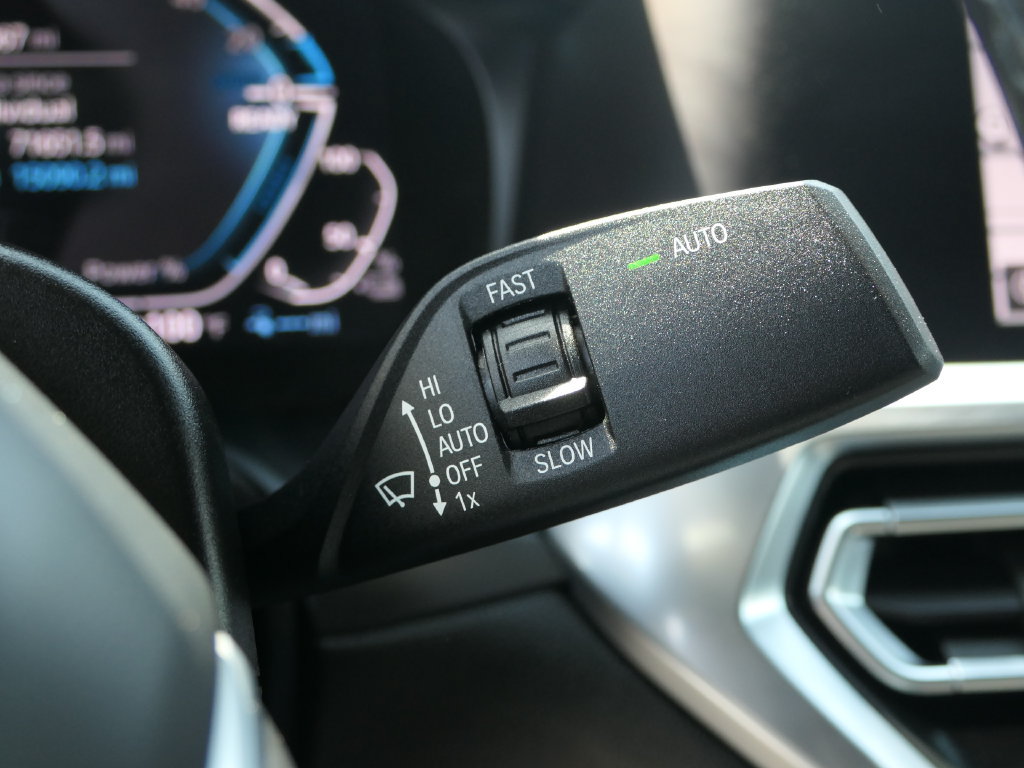 Used 2021 BMW 330e w/ Premium Package RWD image 15