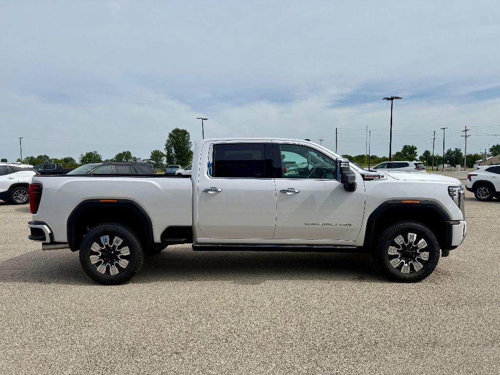 New 2025 GMC Sierra 3500 Denali w/ Denali Reserve Package image 5