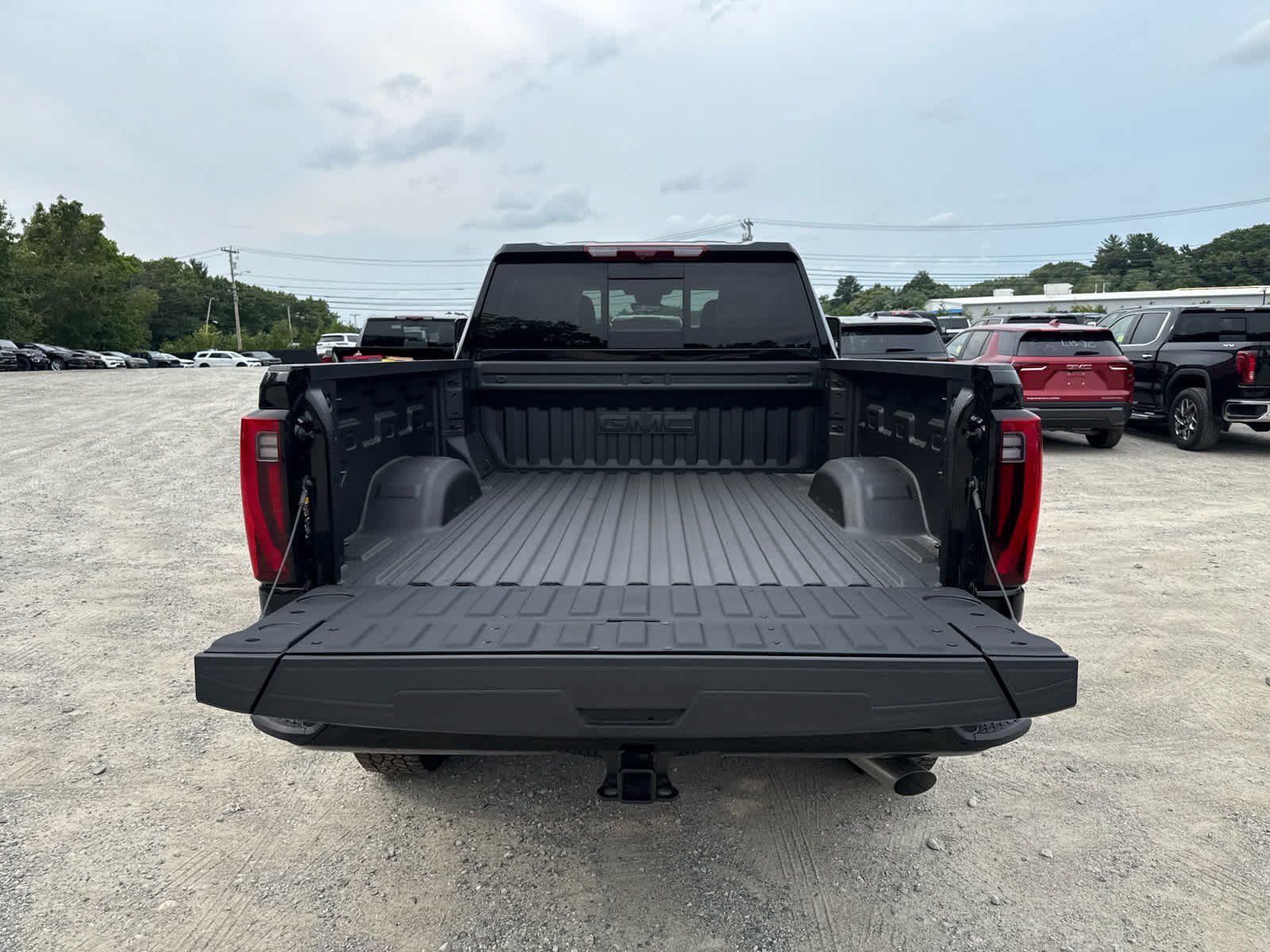New 2026 GMC Sierra 2500 Denali w/ Denali Reserve Package AWD/4WD image 11