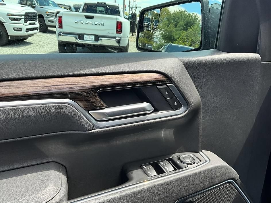 Used 2026 Chevrolet Silverado 1500 LT AWD/4WD image 12