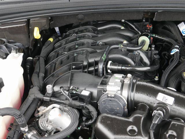 Used 2025 Jeep Grand Cherokee Limited w/ Trailer Tow Package image 9