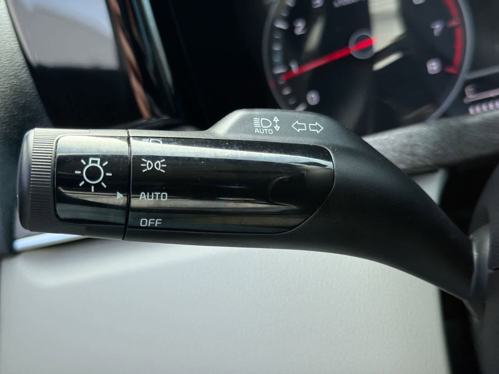 Used 2022 Kia Sorento S w/ Panoramic Sunroof Package AWD/4WD image 28