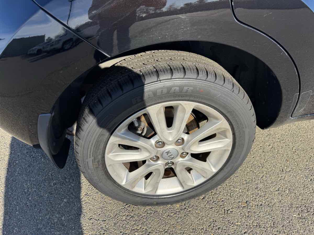 Used 2013 Kia Soul + image 35