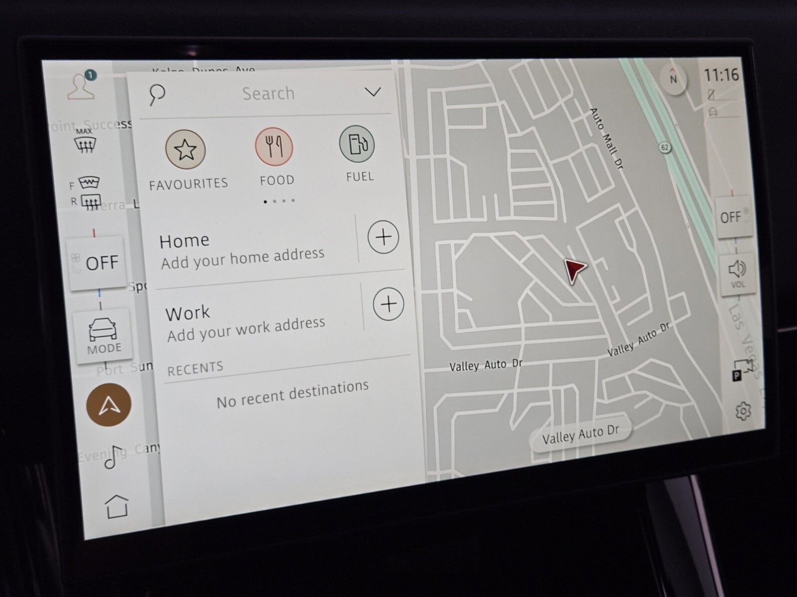 Used 2024 Land Rover Range Rover Sport SE image 25