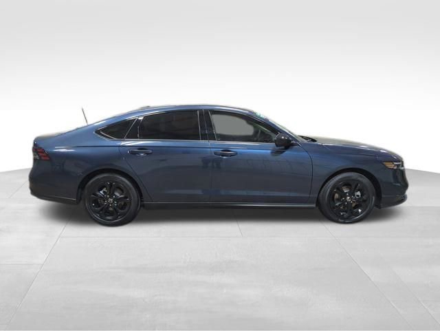 New 2025 Honda Accord SE image 7