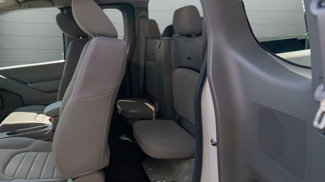 Used 2018 Nissan Frontier S RWD image 6
