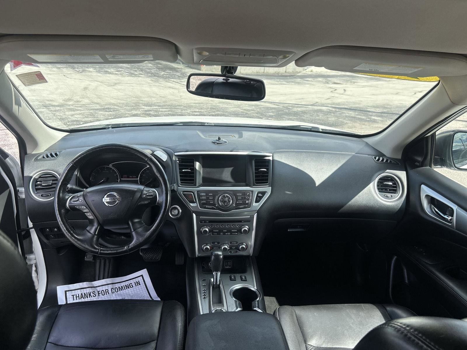 Used 2019 Nissan Pathfinder SL AWD/4WD image 16