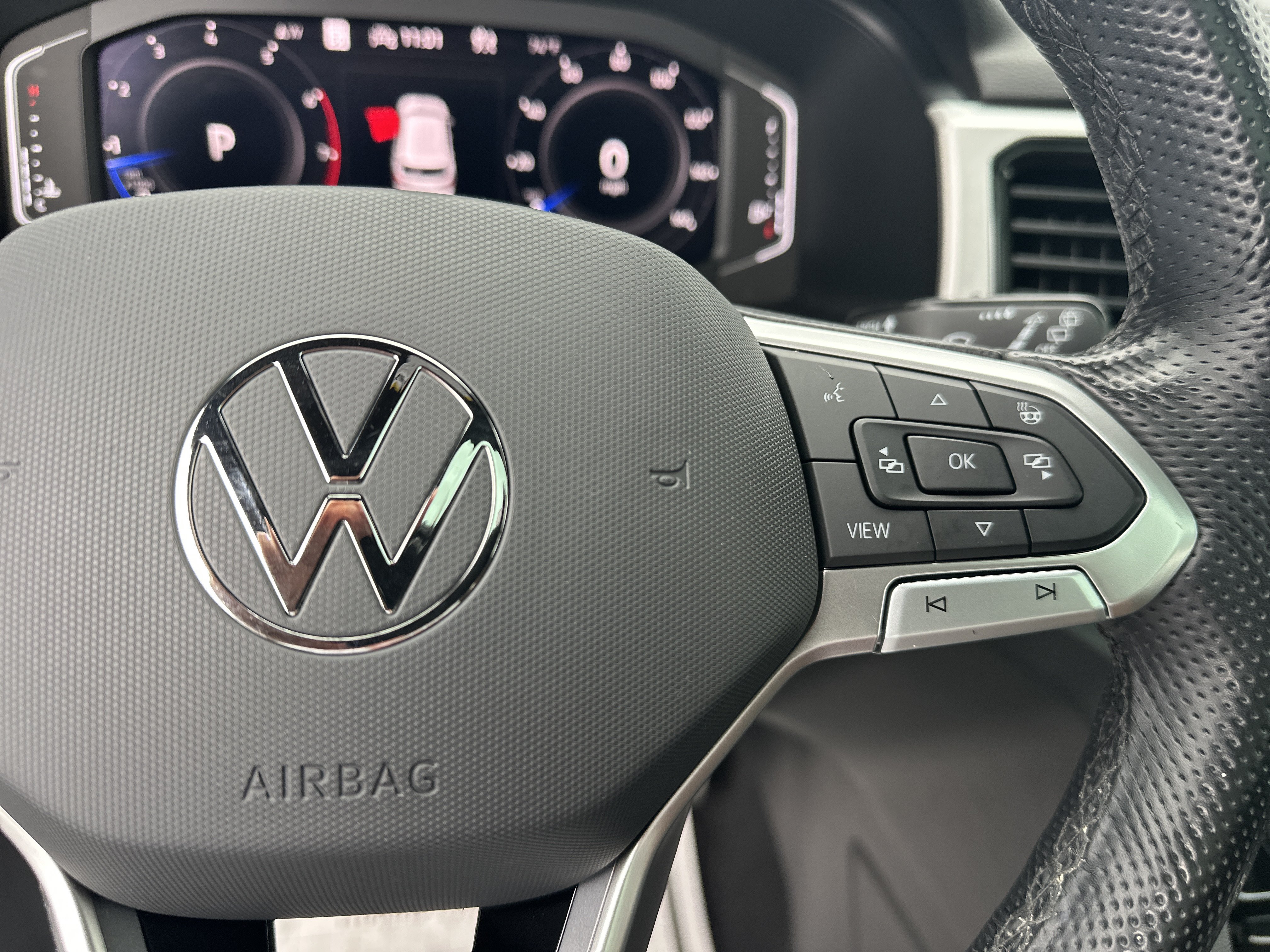 Used 2023 Volkswagen Atlas Cross Sport SEL R-Line AWD/4WD image 26