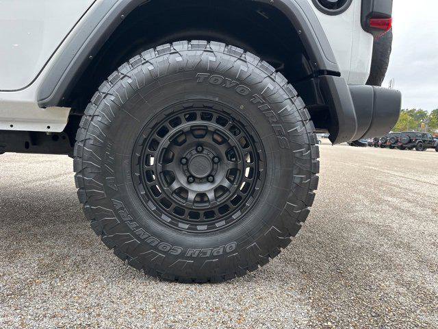 Certified 2024 Jeep Wrangler Sport S image 47