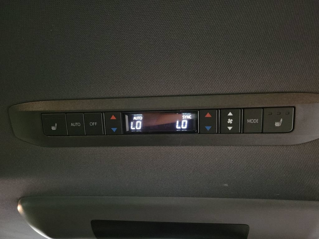 Used 2024 Toyota Sienna Platinum AWD/4WD image 30