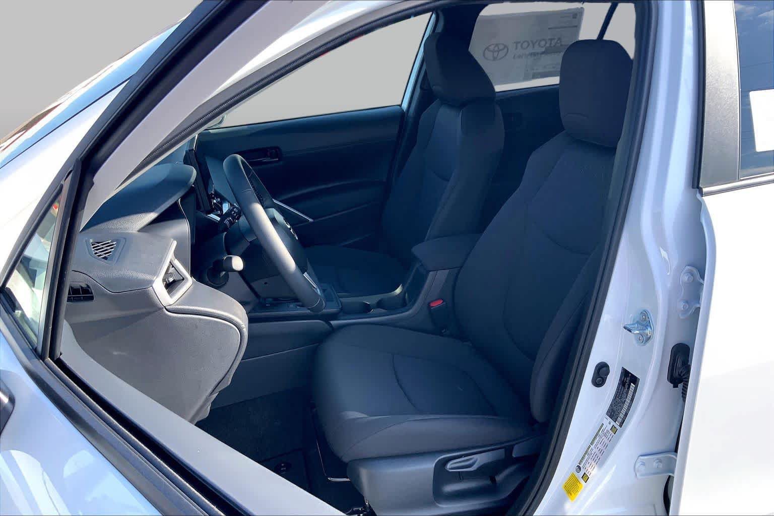 New 2026 Toyota Corolla Cross LE FWD image 9