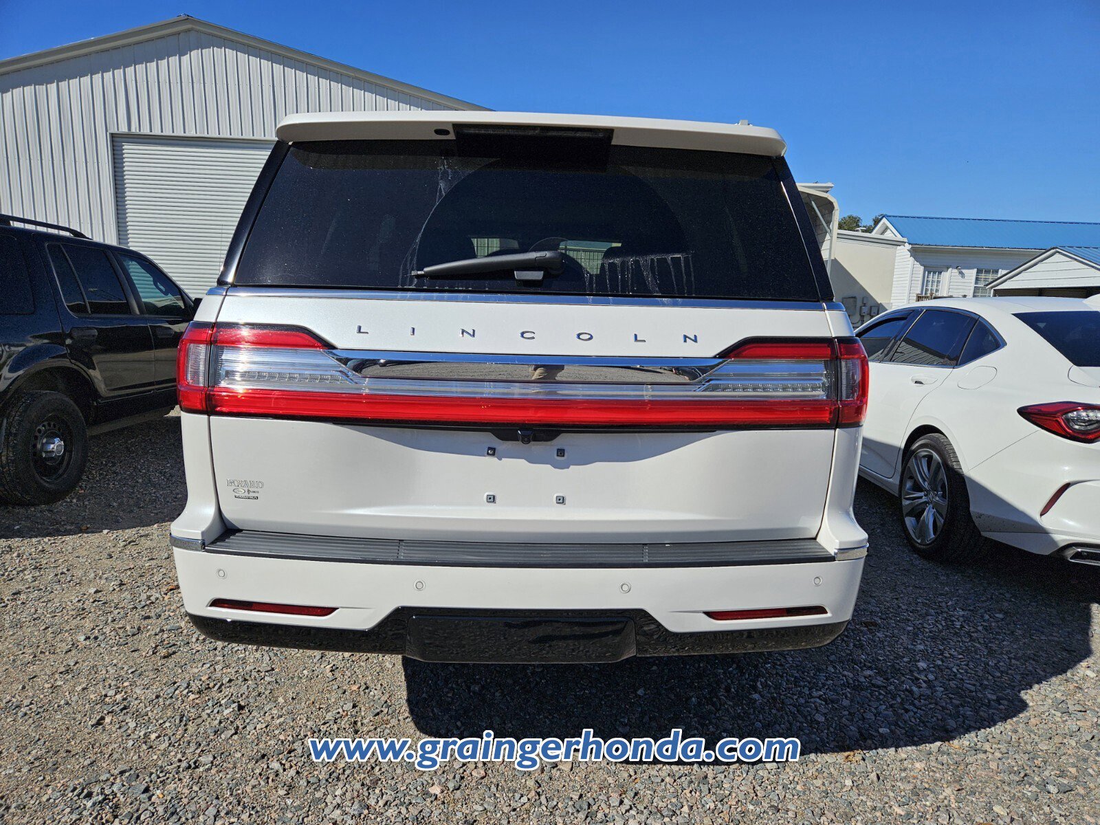 Used 2018 Lincoln Navigator Select w/ Technology Package image 8