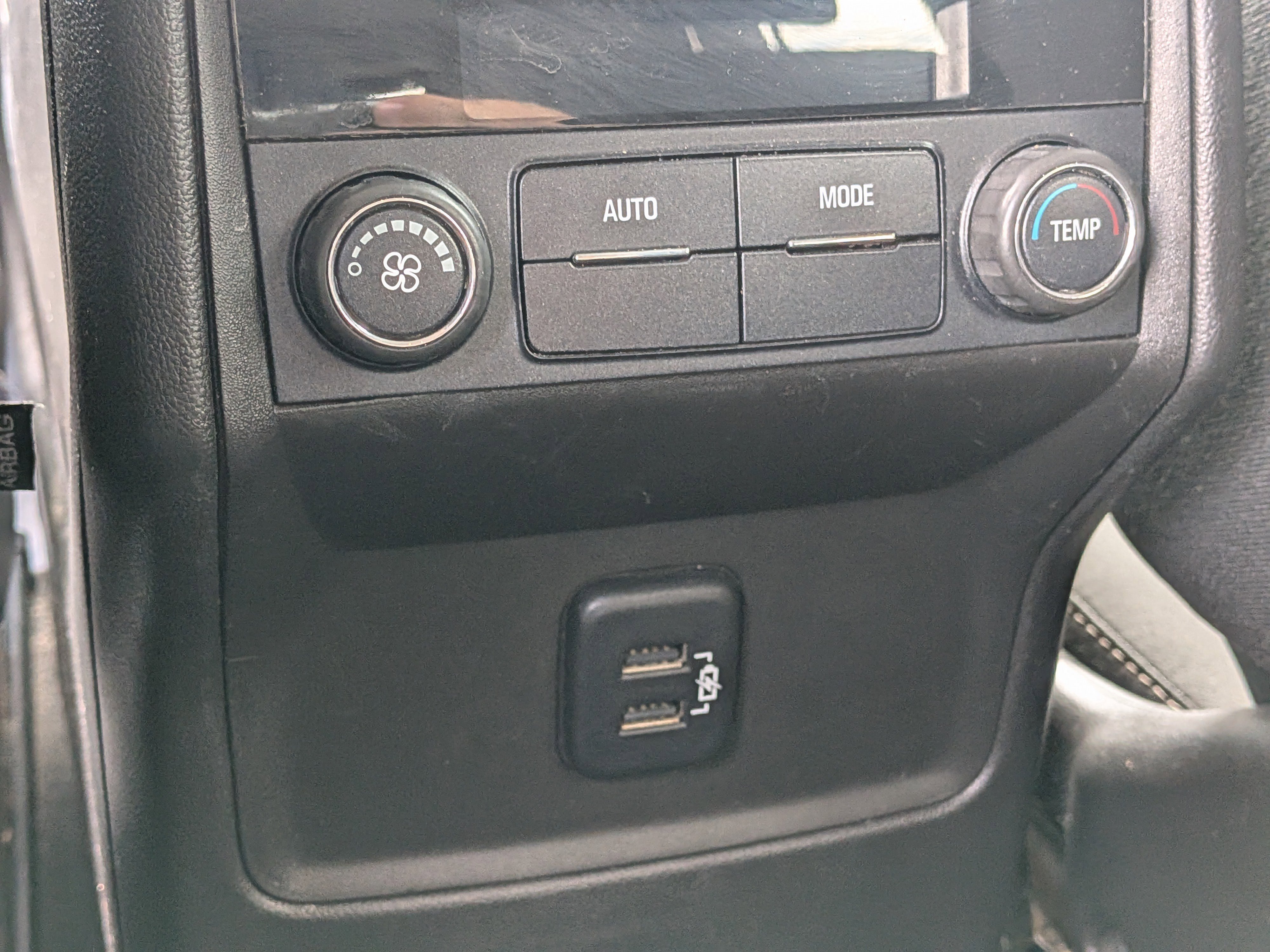 Used 2017 GMC Acadia SLE image 16