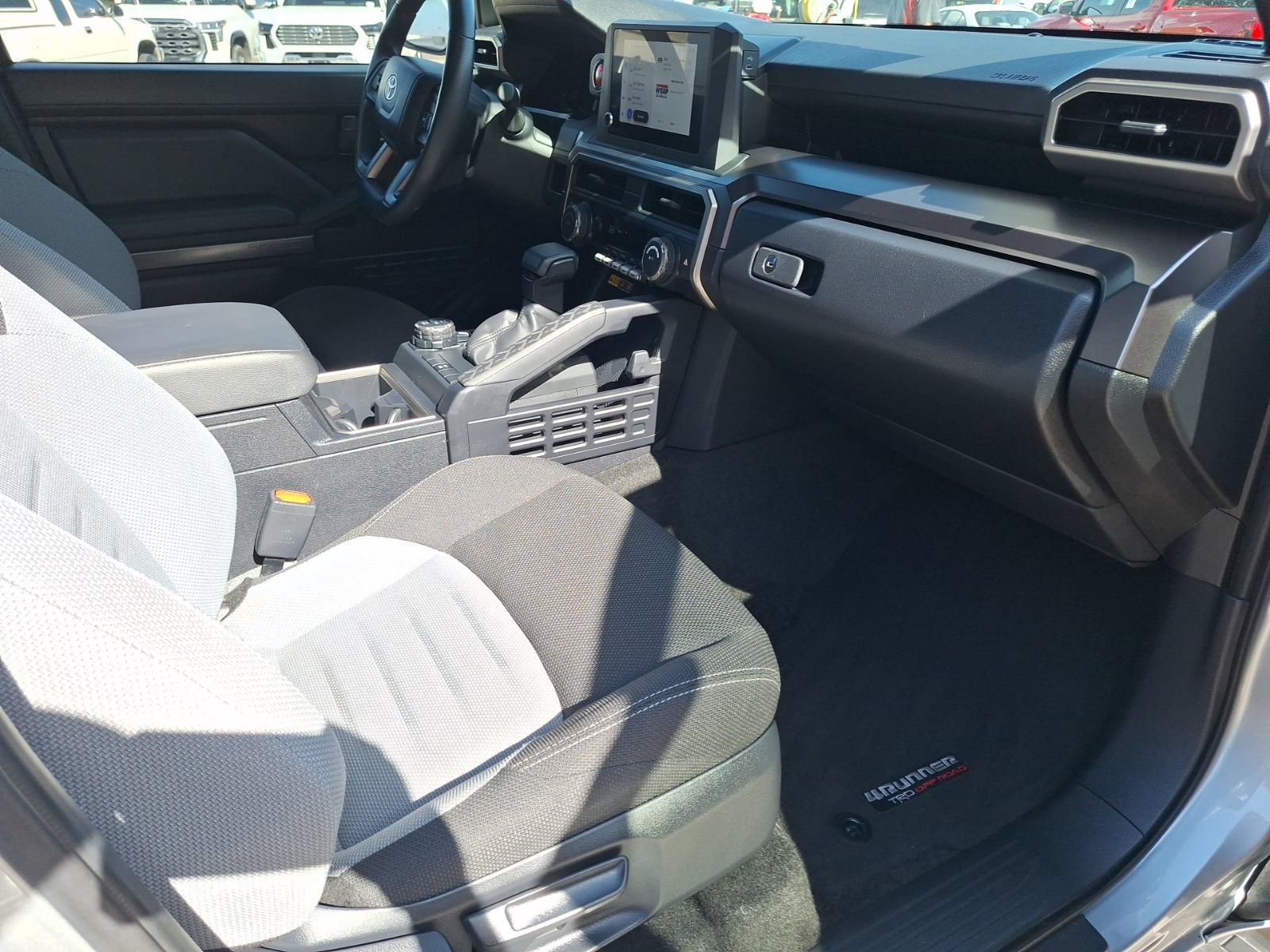 Used 2025 Toyota 4Runner TRD Off-Road AWD/4WD image 31
