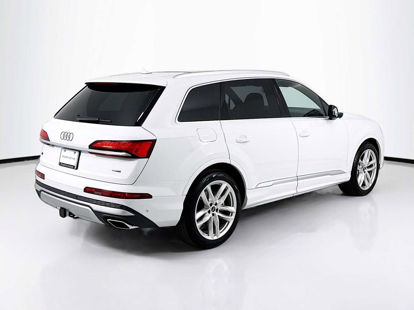 Used 2025 Audi Q7 3.0T Premium Plus w/ Premium Plus Package image 9