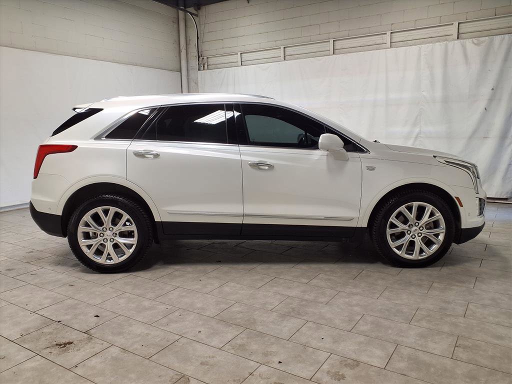 Used 2018 Cadillac XT5 Platinum w/ Driver Assist Package image 10