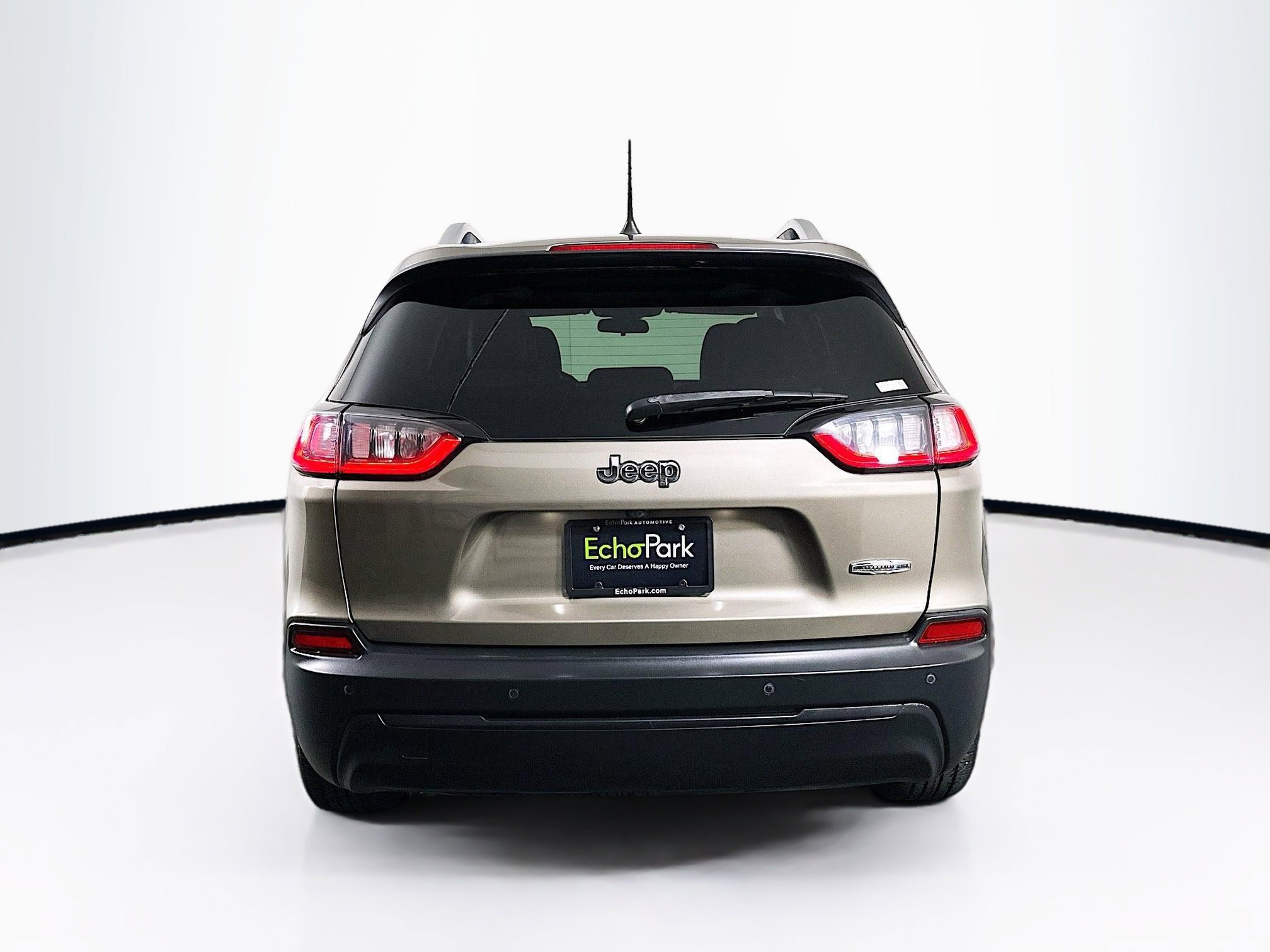 Used 2020 Jeep Cherokee Latitude Plus FWD image 7