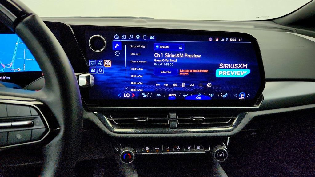 Used 2024 Chevrolet Equinox EV RS AWD/4WD image 16
