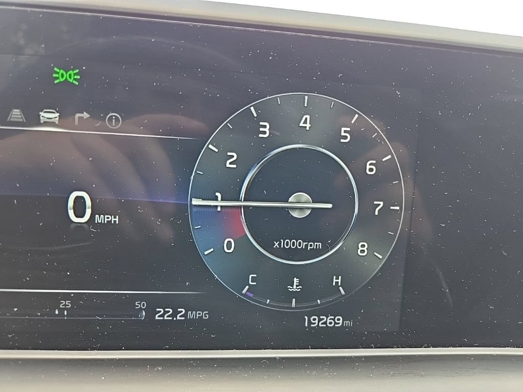 Certified 2024 Kia Seltos SX w/ SX Sunroof Package AWD/4WD image 17