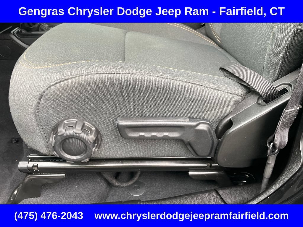 Used 2024 Jeep Wrangler Unlimited AWD/4WD image 49