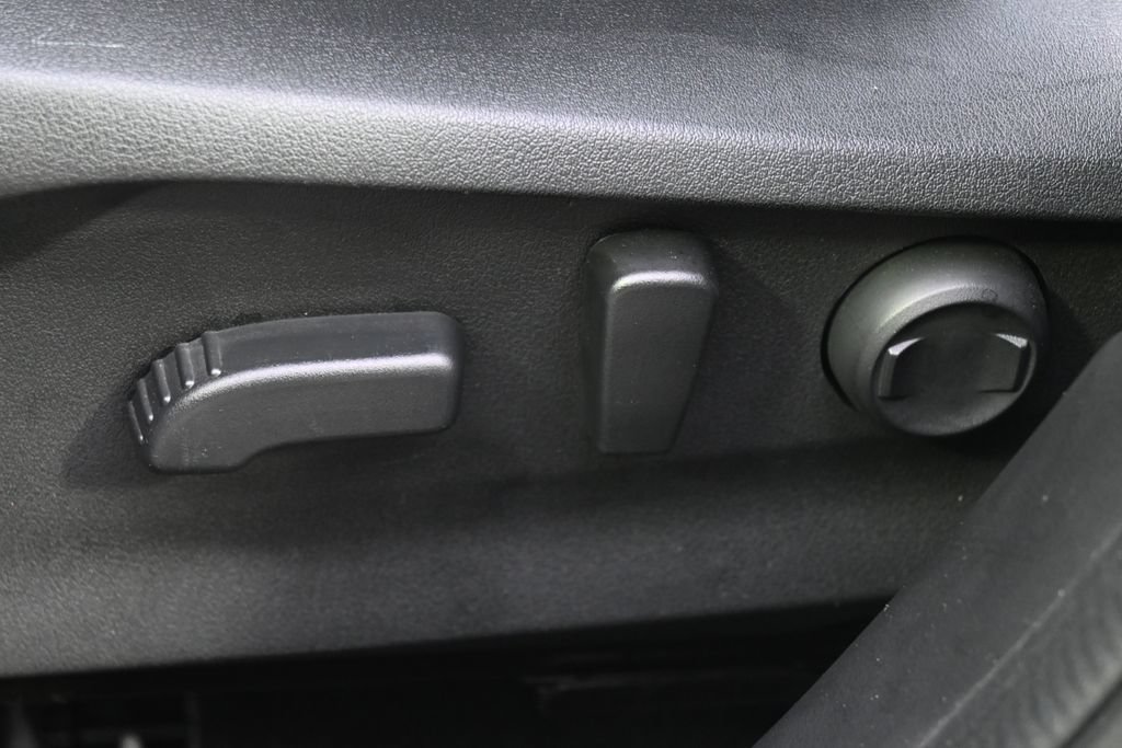 Certified 2023 Subaru Forester Touring AWD/4WD image 14