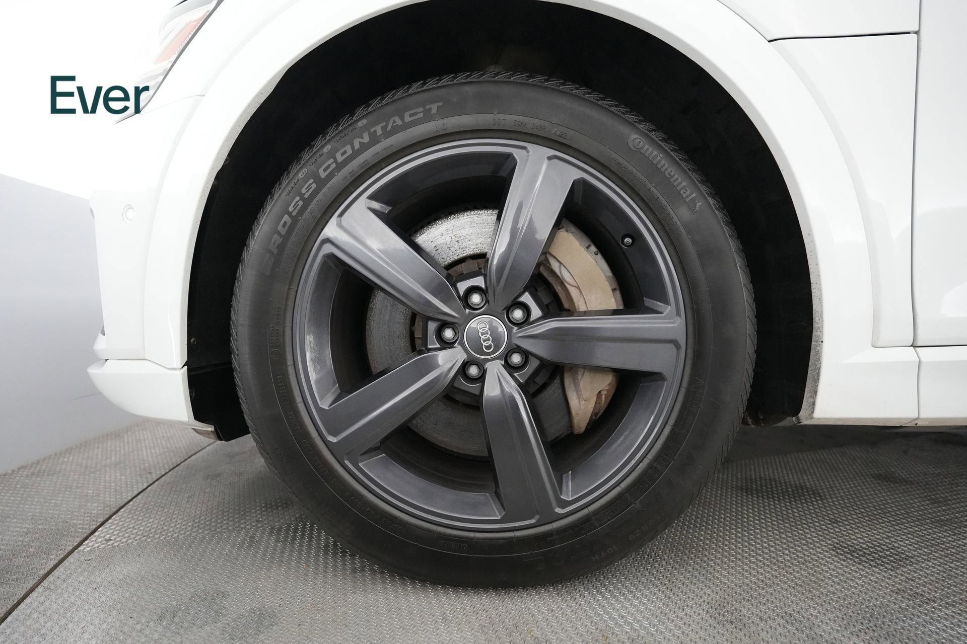 Used 2019 Audi e-tron Premium Plus image 19