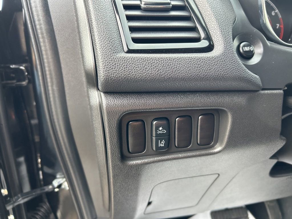 Used 2025 Mitsubishi Outlander Sport SE image 12