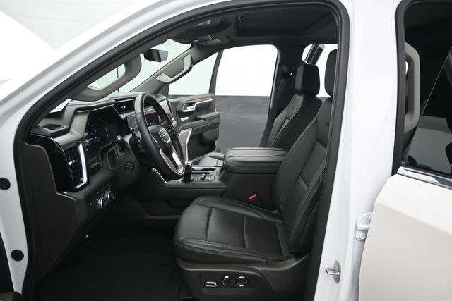 Used 2024 GMC Sierra 1500 Denali w/ Technology Package AWD/4WD image 13