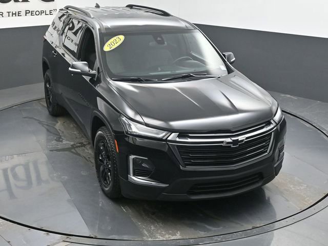 Used 2023 Chevrolet Traverse LT image 47