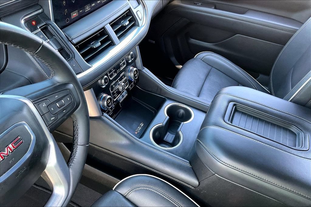 Used 2024 GMC Yukon SLT RWD image 17