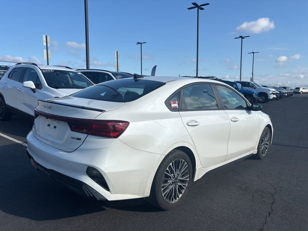 Used 2023 Kia Forte GT-Line image 2