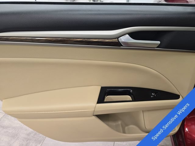 Used 2013 Ford Fusion SE FWD image 18